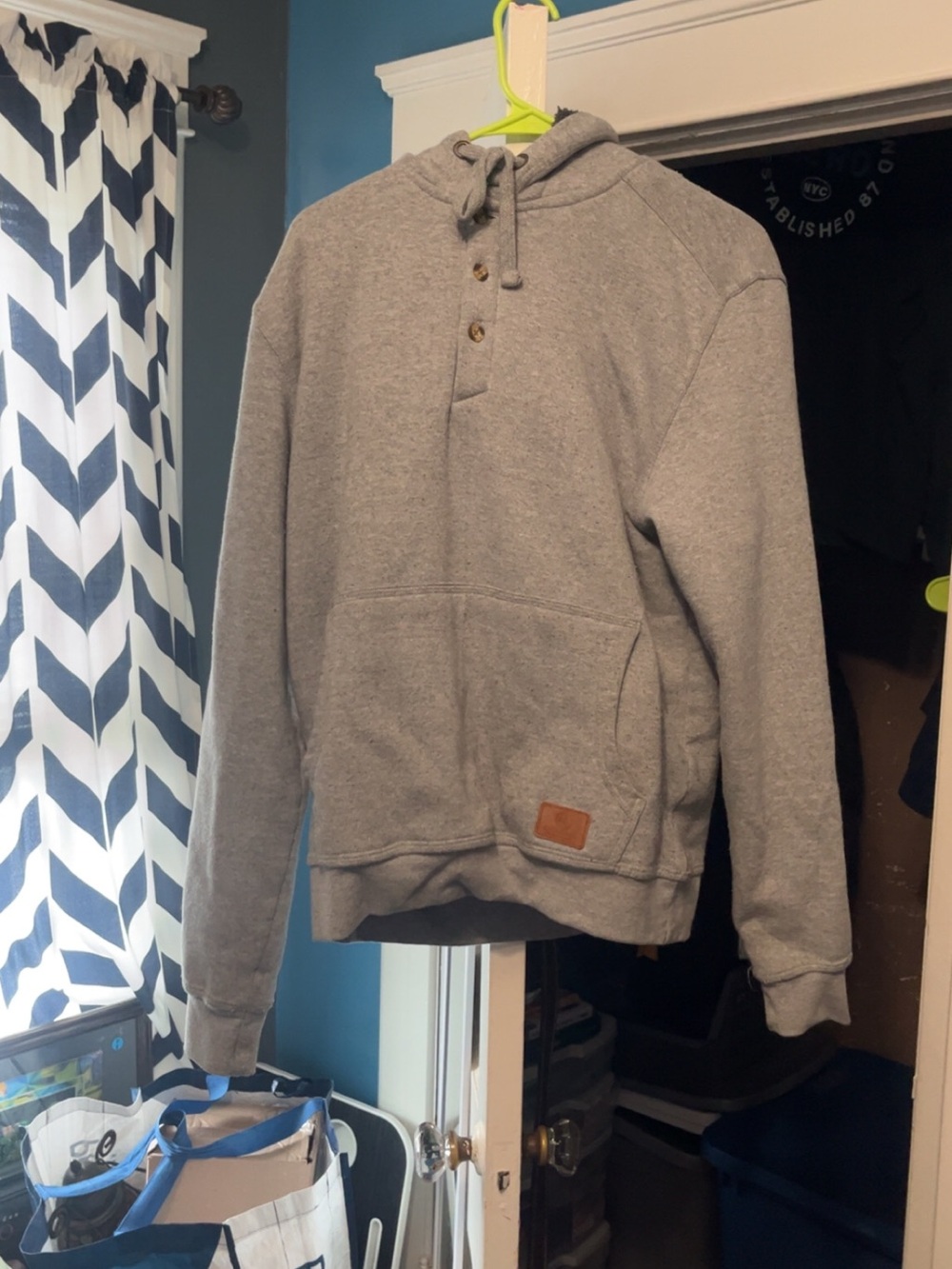 Men's Gray Hooded Pullover Sweater - Classic Cozy Fit